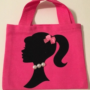 Let’s go Party…Birthday Party Pink Goody Bag, Girl Doll Head Vintage Silhouette with bow and pearls