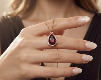 Halsband i sterlingsilver med granat, hänge i januari-sten, minimalistiska granatsmycken, present till henne