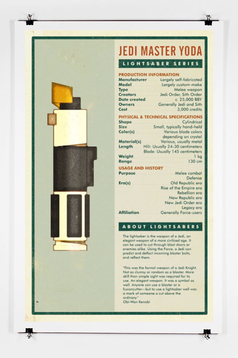 K&ouml;nnte beinhalten: Ein Vintage-Poster mit einem Lichtschwert, der Waffe eines Jedi, mit detaillierten Informationen &uuml;ber seine Produktion, seine physikalischen Eigenschaften, seine Verwendung und seine Geschichte. Das Poster enth&auml;lt Text &uuml;ber den Zweck des Lichtschwerts und seine Bedeutung im Star Wars-Universum.