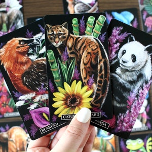 Deck ORACLE Chercheur d'Ombres Dark Oracle Deck avec animaux, fleurs et plantes, Oracle Cards avec guide, Indie Oracle Deck image 4