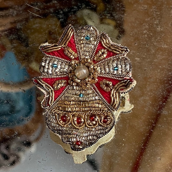 Beaded Royal Seal Cross Shield Appliqués  Pin