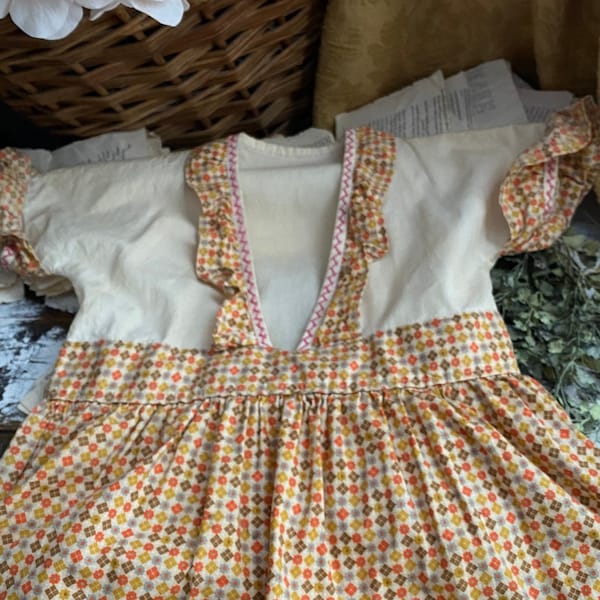 Vintage Clothespin Holder Farmhouse Country Dress