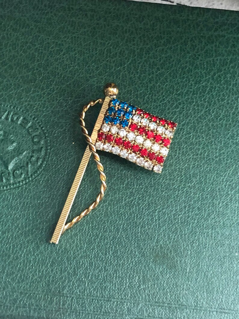Jewelry Vintage United State Flag Rhinestone Brooch Red White and Blue