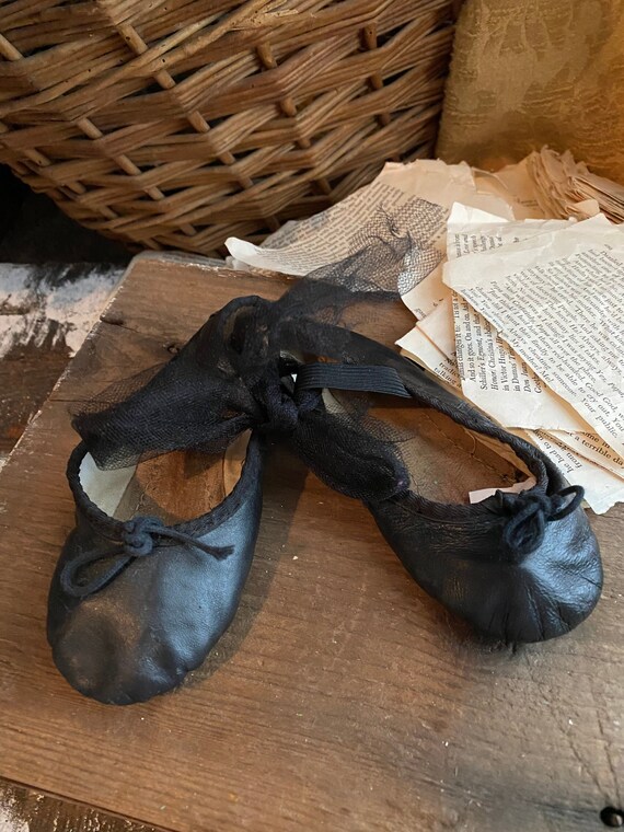 Sweet Black Leather Toddler Dance shoes - image 1