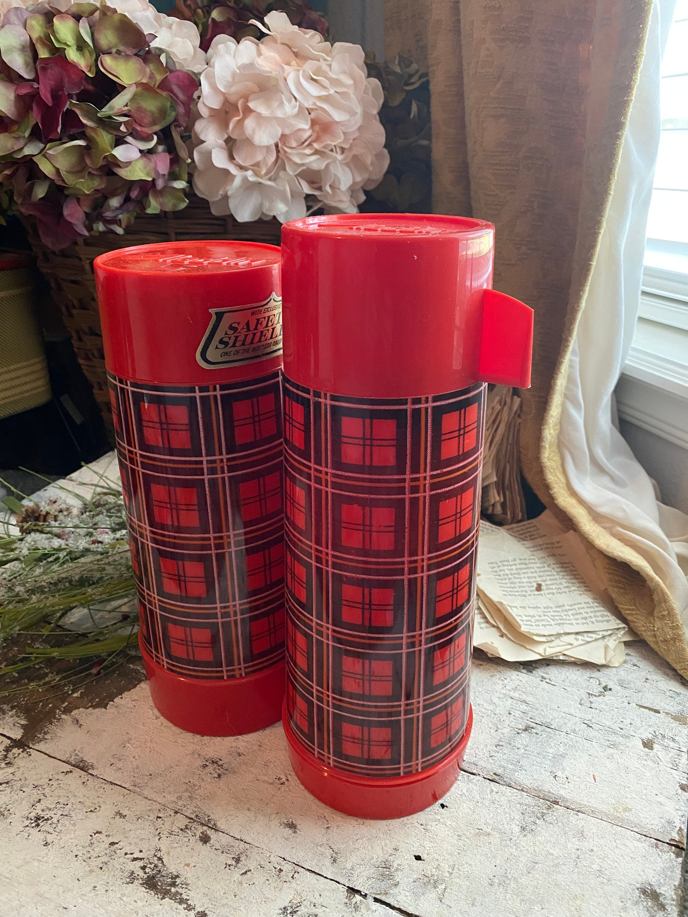 Vintage 1970s Aladdin Mustard & Tan Plaid Thermos - Great for Autumn D –  Greenbrier Vintage