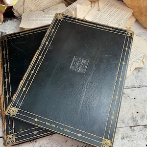 Over Sized Leather Antique Brittanica Encylopedia Books Book Set