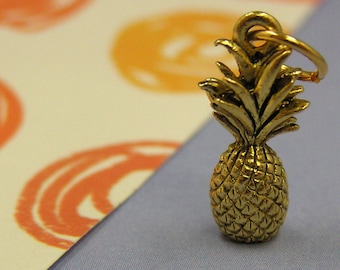 Gold Pineapple Hawaii Tropical Caribbean Charm - pewter