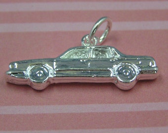 C43 Silver Racing Car Racing Flags NASCAR Sprint Car Race Car Charm