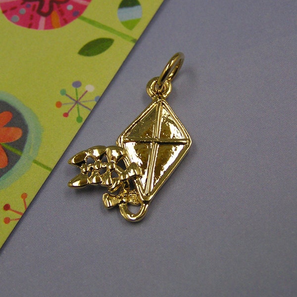 T42 Gold Kite Electricity Benjamin Franklin Mary Poppins Charm