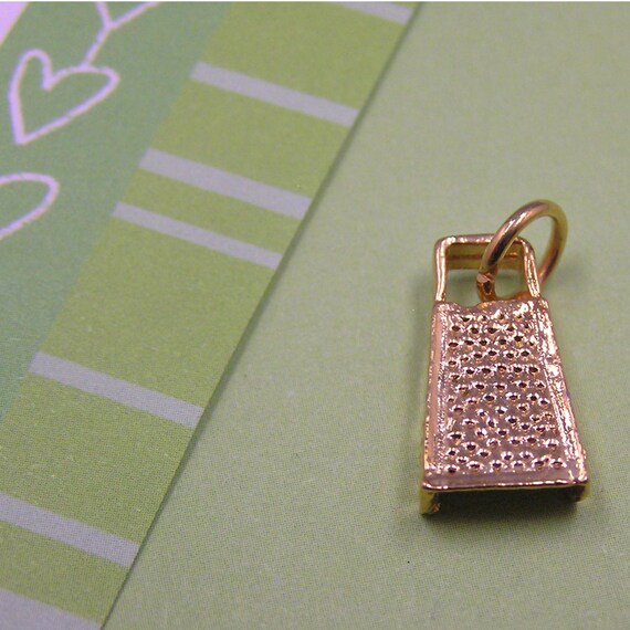 C14 Gold Cheese Grater Cooking Chef Kitchen Charm 