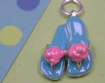 H43 Gold Beach Flip Flop Charm with blue enamel and pink flower