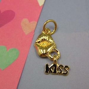 E18 Gold Lips with Kiss Dangle Charm Lipstick, Cosmetics, Smooch, Love