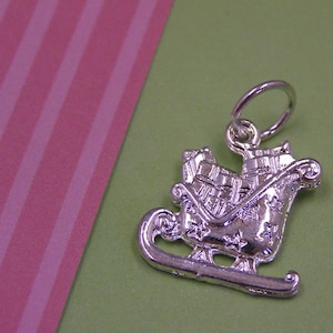 C36 Silver Santa Sleigh Gift Holiday Christmas Snow Skiing Charm