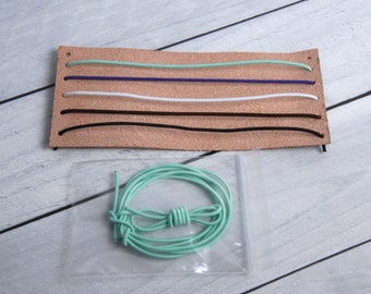 Kit di fissaggio per Traveler's Notebook. Disponibile in vari colori.