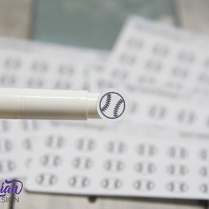 Adesivi da baseball / Adesivi da baseball minuscoli / Mini foglio / 18 adesivi / .45 x .45" ciascuno / Icona da baseball / Bianco o trasparente opaco