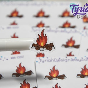 Autocollants de feu de camp dessinés à la main. Êtes-vous prêt pour les feux de joie ? Autocollants pour foyer Idéal pour les planificateurs, les journaux et les calendriers. Mini feuille d'autocollants