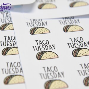 Peut inclure: Une feuille d'autocollants blancs avec une illustration en noir et blanc d'un taco et le texte "Taco Tuesday".