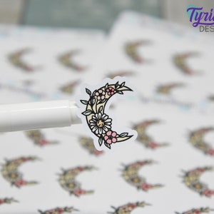 Pastell Wassermelone Mond Aufkleber | Blume Mond | 9 Sticker pro Bogen | 1 x 1" Aufkleber Größe | | 3,5 x 10 cm Bogen | Weiß oder Klar matt