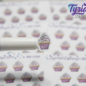 Mini hoja de pegatinas para cupcakes para planificadores y diarios. pegatinas de mini cupcakes, cumpleaños, celebraciones, pegatinas transparentes o blancas mate