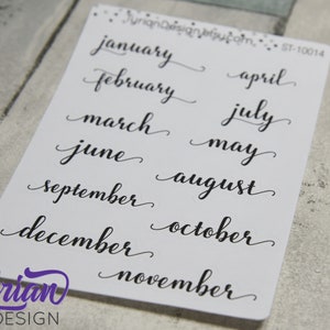 Maandelijkse stickers januari - december (mini) voor planners en tijdschriften. (Afgebeeld op een zakboekje/zakringen)