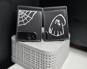 Halloween etched makeup mirror