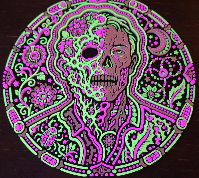 Zombo Glow-in-the-Dark Zombie Skull Wall Art, UV-Reactive 3D Relief