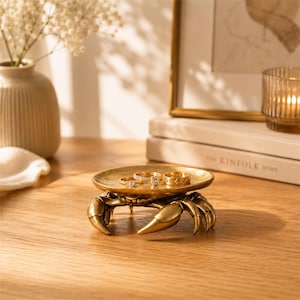 Vintage Brass Crab Jewelry Tray, Coastal Ring Storage Dish, Ocean Animal Sculpture, Nautical Vanity Decor, Beach Lover Gift