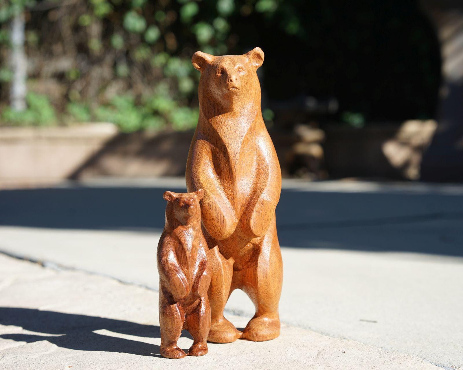 Carved wood bear with fish - Etsy 日本