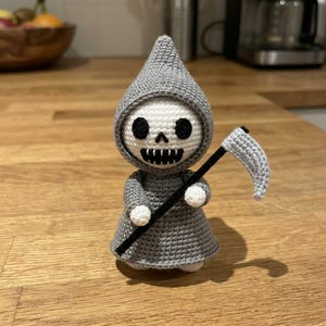 Grim Reaper Crochet Pattern PDF, Skeleton Amigurumi Doll with Scythe (Digital Download)