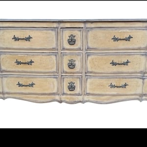 Vintage Venetian Style Dresser