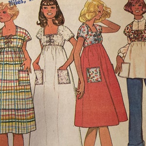 Vintage 1970s McCalls 5030 sewing pattern Size 10 Bust 32.5