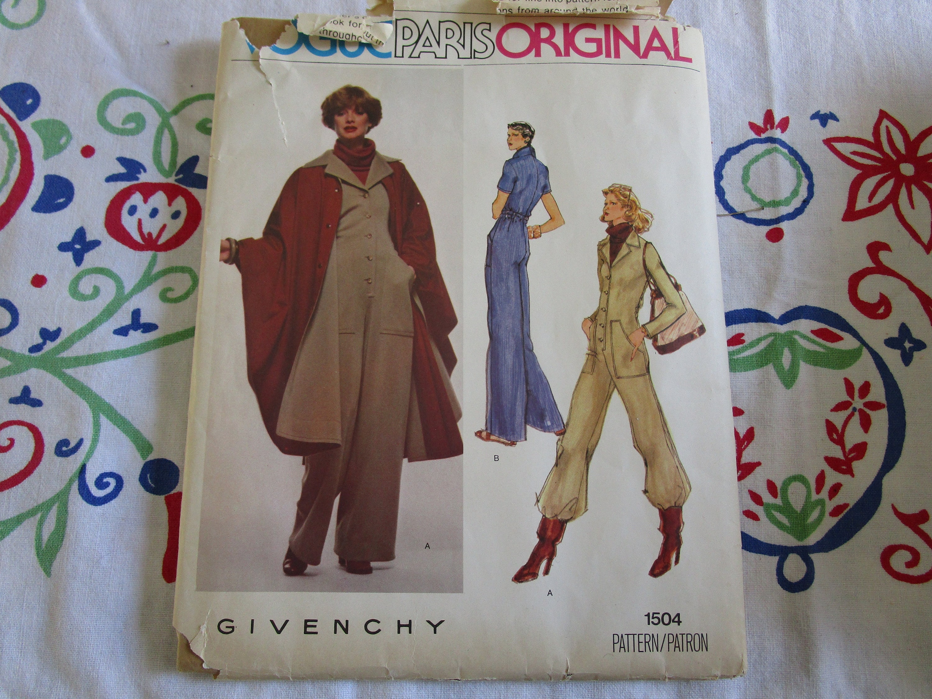 ・vintage GIVENCHY cape coat ジバンシー　ケープ vintage GIVENCHY cape coat ジバンシー ケープ（GIVENCHY