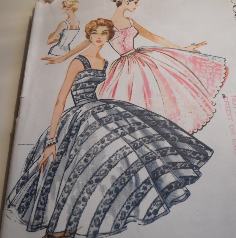 Vintage 1950/'s McCall/'s 4570 Bodice and Skirt Sewing Pattern size 12 Bust 32