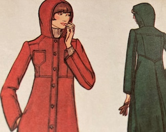 Vintage 1970s Butterick 6844 sewing pattern size 8 Bust 31.5