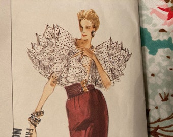 Vintage 1980s Vogue 2185 American designer Oscar de la Renta sewing pattern Size 14 Bust 36
