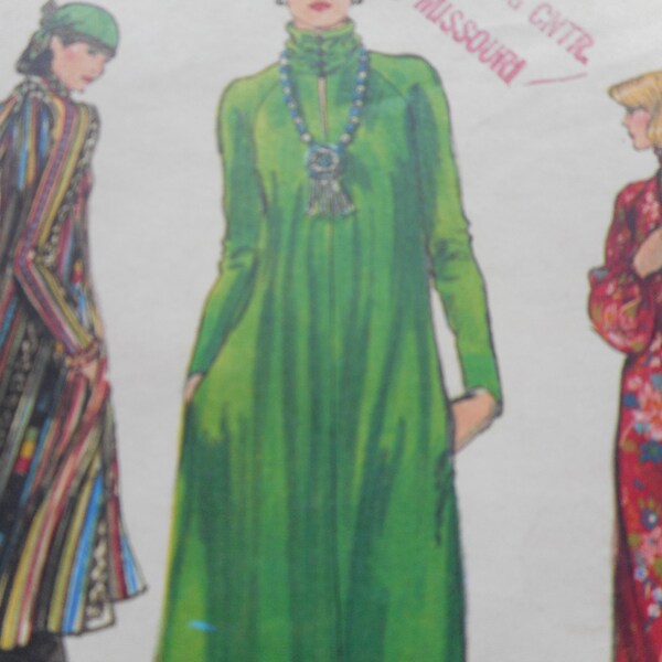 Vintage 1970's Vogue 9666 Tunic, Dress and Pants Sewing Pattern Size 12 Bust 34