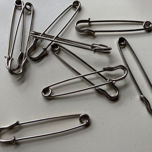 5 inch Safety Pins, 2 Pcs Stainless Steel Safety Pins Large, Tool Gadget Large Safety Pins, Silver Huge Strong XL Safety Pins, Extra Large Laundry