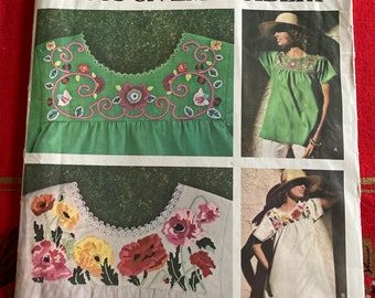 Vintage 1970's Vogue 1253 Focus on Embroidery Size Medium 12-14 Bust 34-36