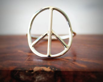 Peace Sign Ring//Sterling silver//Handcrafted//Made to Order