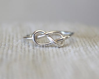 Figure 8 Knot Ring//Sterling Silver//Handcrafted made to order