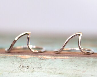 Shark Fin Ring//Sterling Silver//Handcrafted and made to order//Hammered or Smooth Options