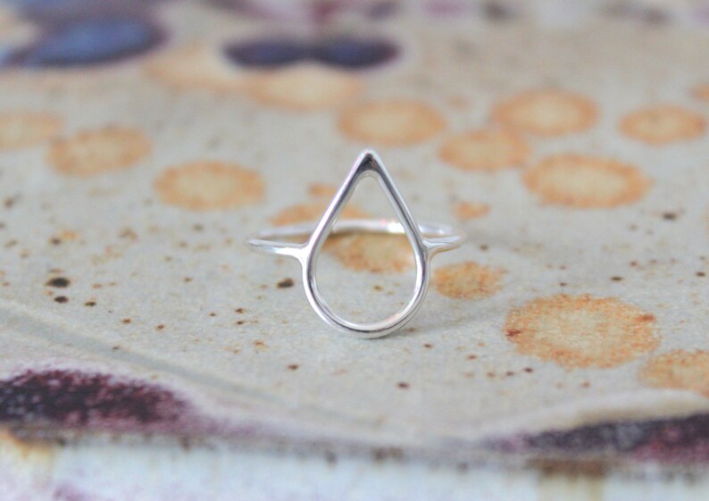 Rain Drop Ring//Argentium Sterling Silver//Handcrafted//Minimalist Ring image 5