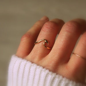 Solid 14kt Gold Wave Ring//Handcrafted//Made to Order//Minimalist Jewelry//Nautical image 4