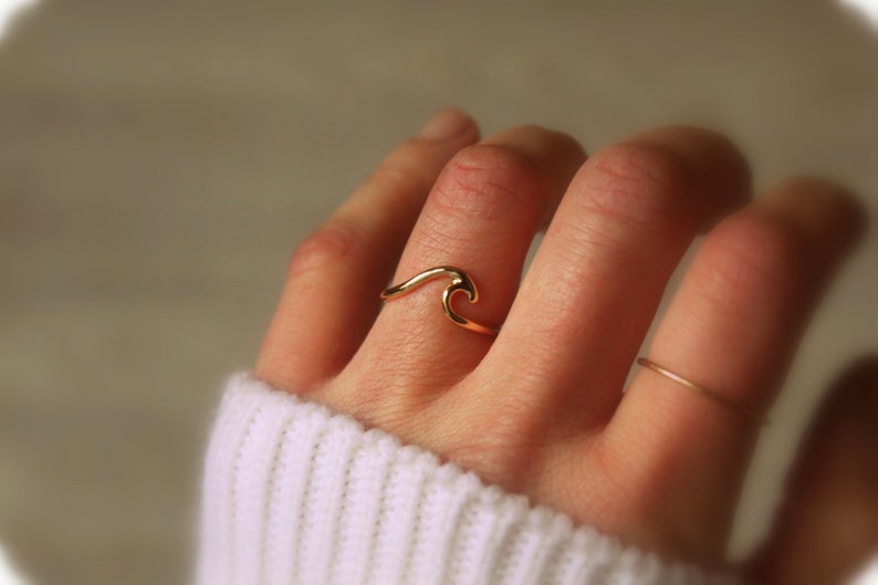 Solid 14kt Gold Wave Ring//Handcrafted//Made to Order//Minimalist Jewelry//Nautical image 4