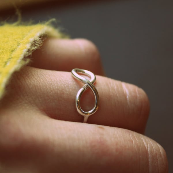 Infinity Ring//Argentium Sterling Silver//Handcrafted//Made to Order