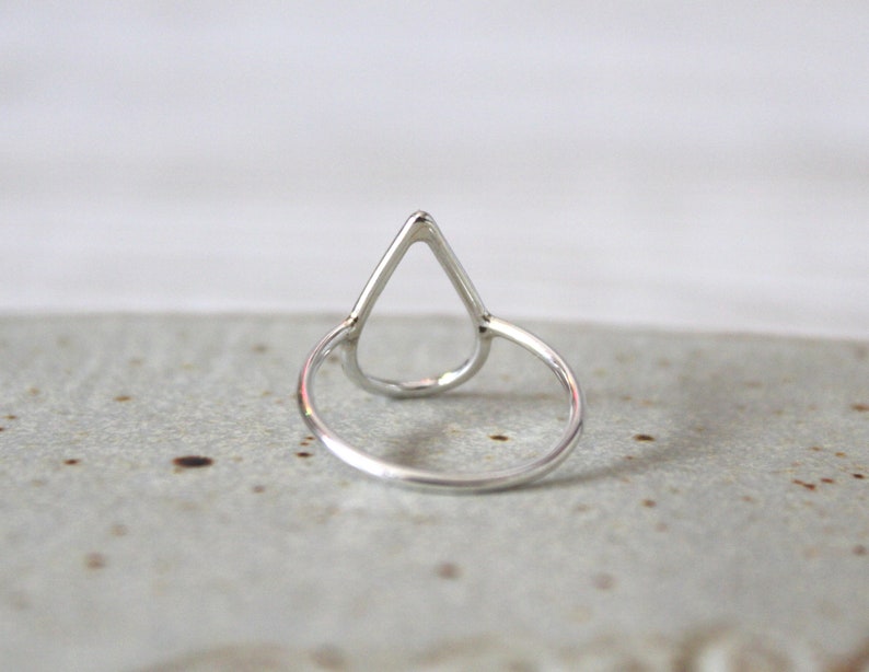 Rain Drop Ring//Argentium Sterling Silver//Handcrafted//Minimalist Ring image 6