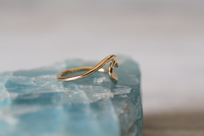 Solid 14kt Gold Wave Ring//Handcrafted//Made to Order//Minimalist Jewelry//Nautical image 6