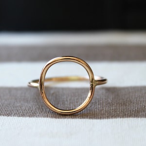 Full Circle Ring//Rose or Yellow 14kt Gold filled//Handcrafted image 4