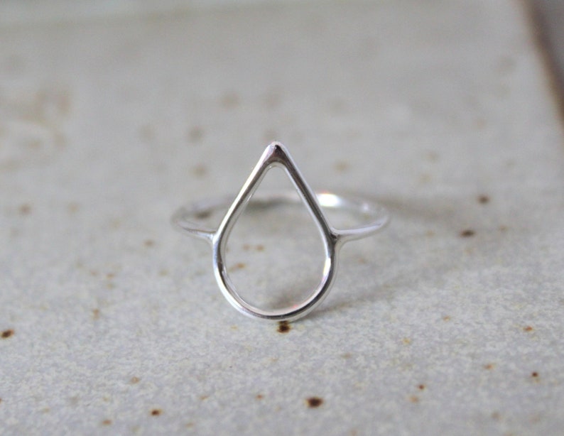 Rain Drop Ring//Argentium Sterling Silver//Handcrafted//Minimalist Ring image 2