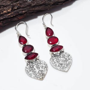 Handgjorda örhängen i 925 sterlingsilver med rosa rubelit